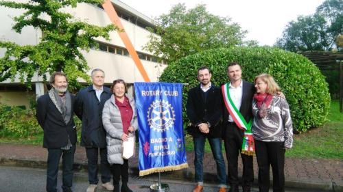 Ottobre  2016 service per il restauro della scultura denominata Ccoltello francese presso la biblioteca di Bagno a Ripoli